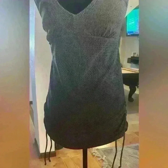 TYR Women’s Size 8 Swim DRESS ONE PIECE- Drawstring Sides — NWOT - Picture 3 of 9